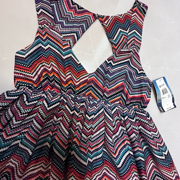 NWT Roxy Multicolor Chevron Dress, Large - Picture 3 of 9